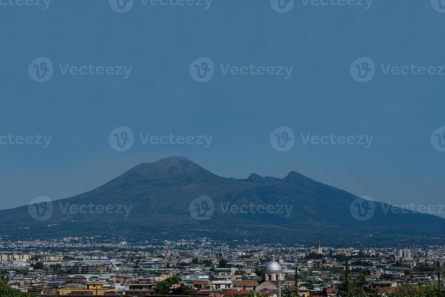 Wide view of Mount Vesuvius and of the urban agglomeration that extends towards the Lattari Mountains. photo