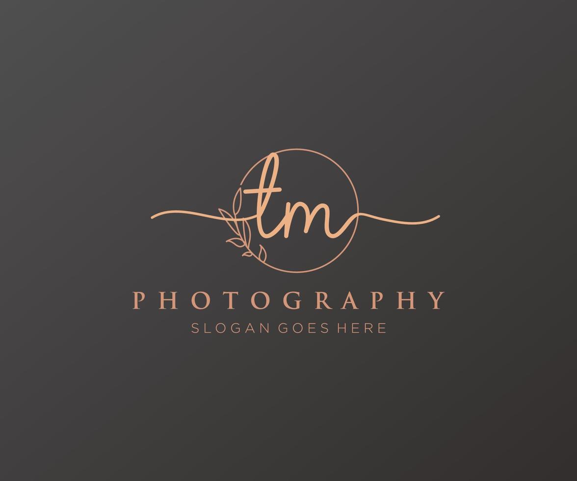 Initial TM feminine logo. Usable for Nature, Salon, Spa, Cosmetic and Beauty Logos. Flat Vector Logo Design Template Element.