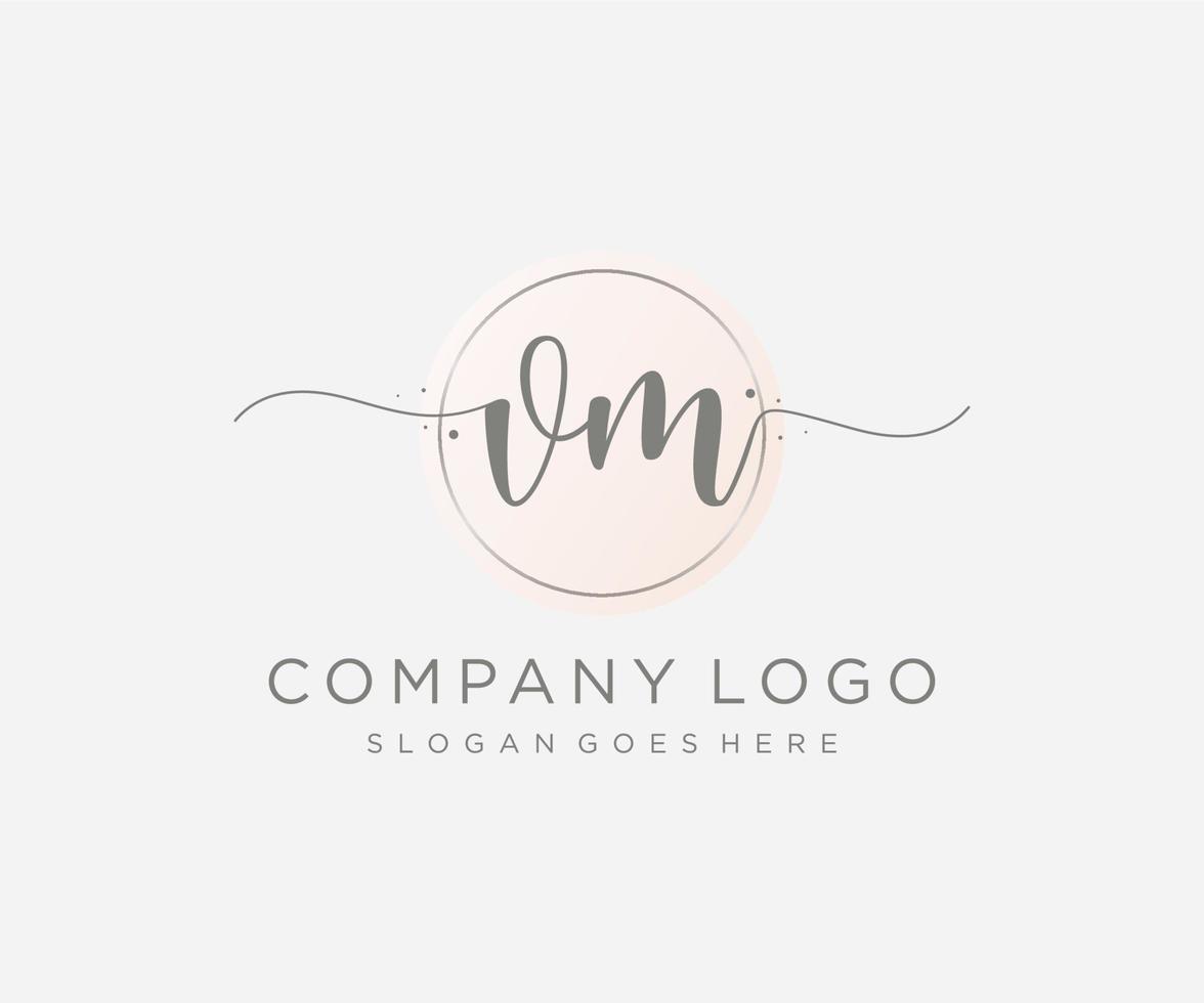 logotipo femenino vm inicial. utilizable para logotipos de naturaleza, salón, spa, cosmética y belleza. elemento de plantilla de diseño de logotipo de vector plano.