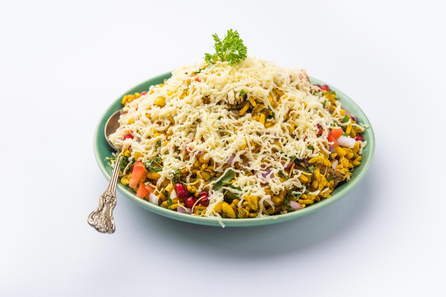 Cheese Bhel is an indian street food photo