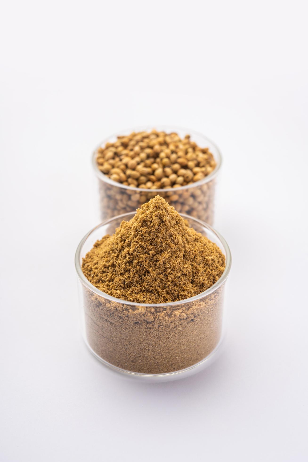 coriander powder or dhaniya powder 16584700 Stock Photo at Vecteezy