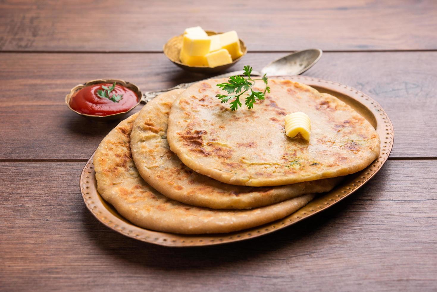 aloo gobi paratha foto