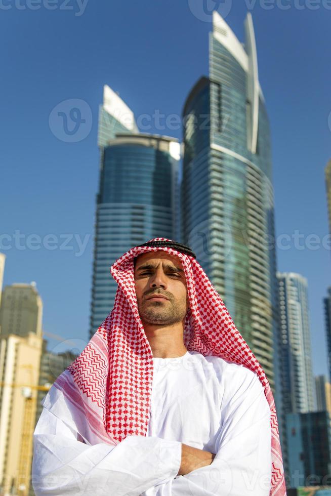 retrato, de, el, joven, árabe, hombre de negocios foto