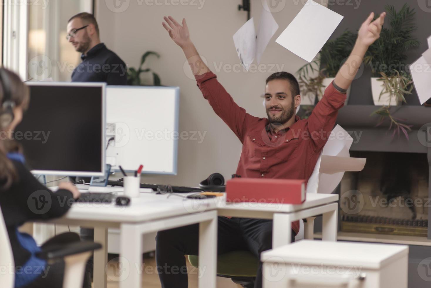 Freelance work. Two partnerships developing programming and coding technologies working on laptop and analyzing together. photo