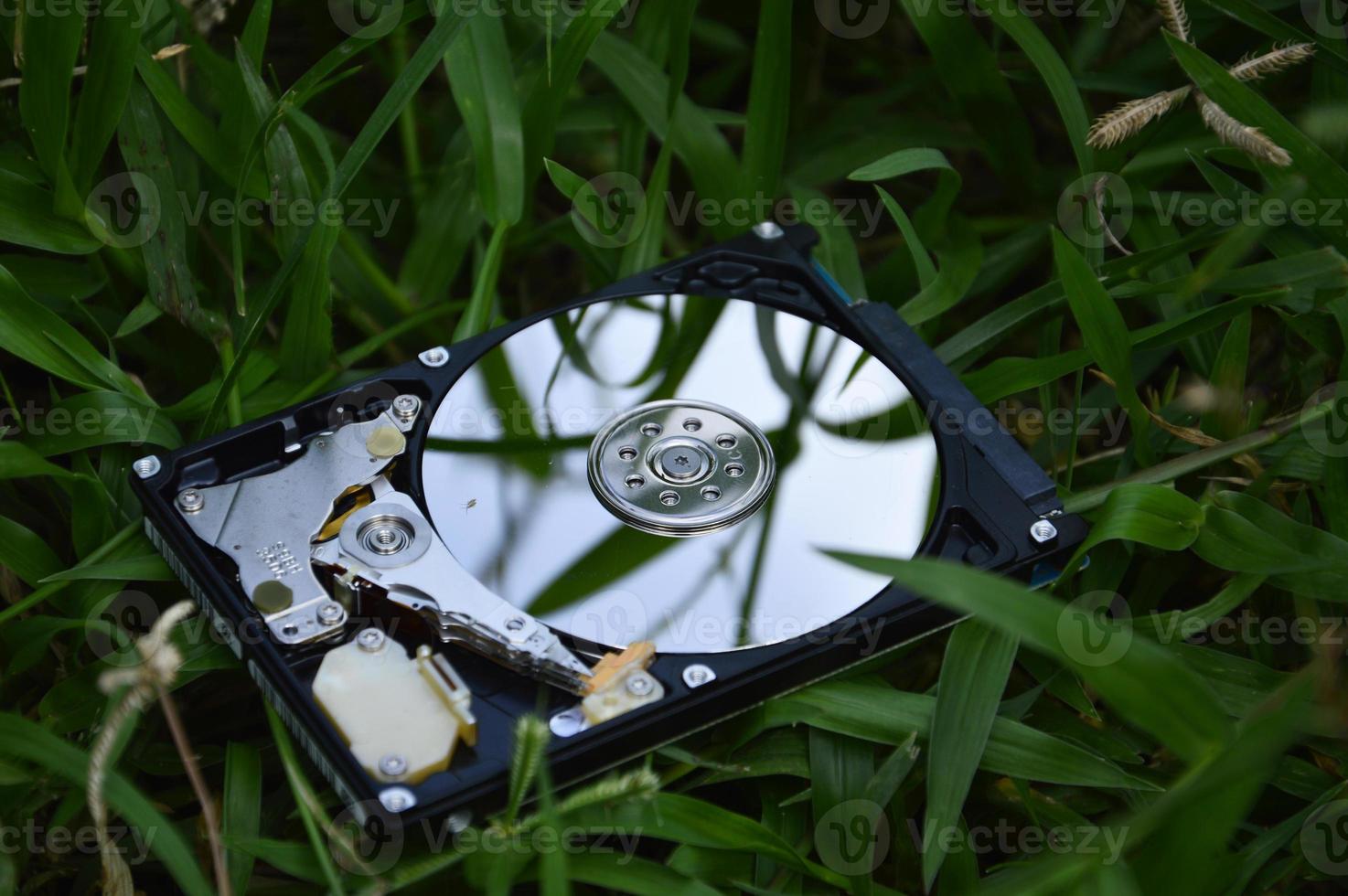 2-5-inch-hard-disk-drives-are-still-popular-16641760-stock-photo-at