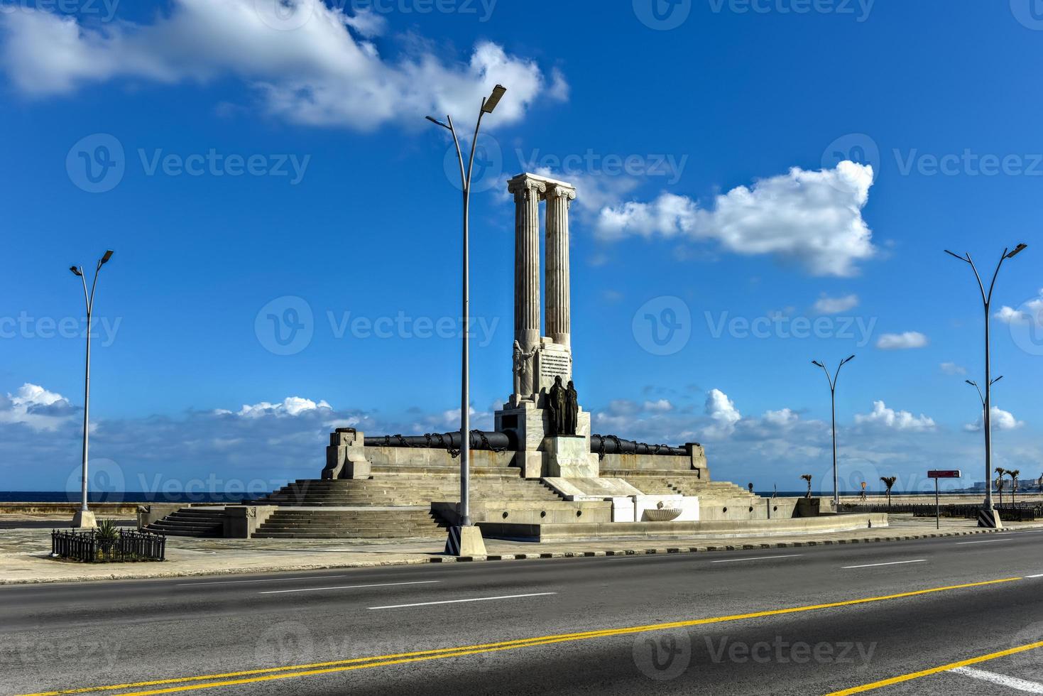 monumento a las victimas del uss maine en la habana, cuba. foto