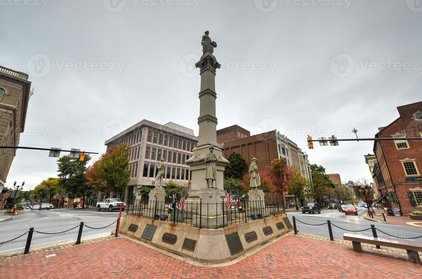 monumento a los soldados y marineros -lancaster, pennsylvania foto