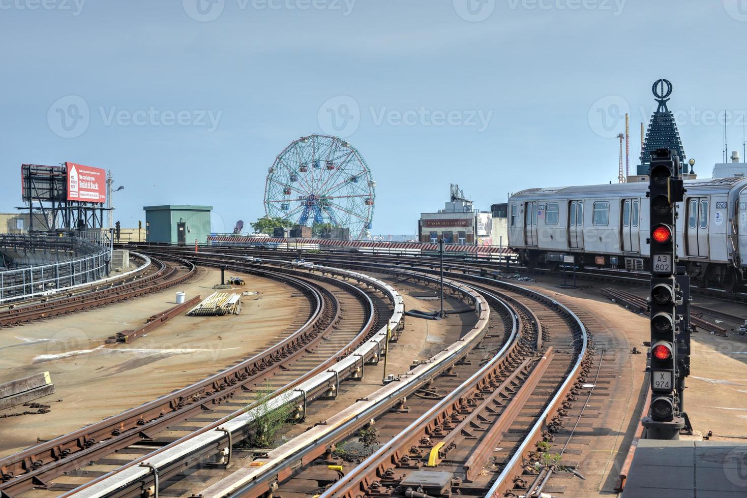 coney island, subterraneo, brooklyn, nueva york foto