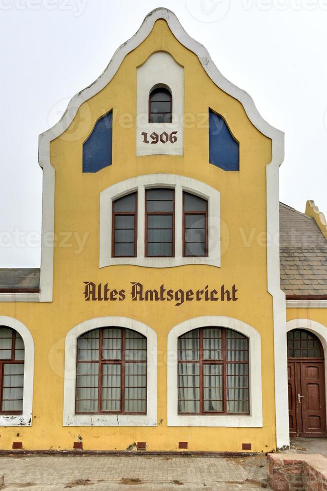 antigua corte de magistrados - swakopmund, namibia foto