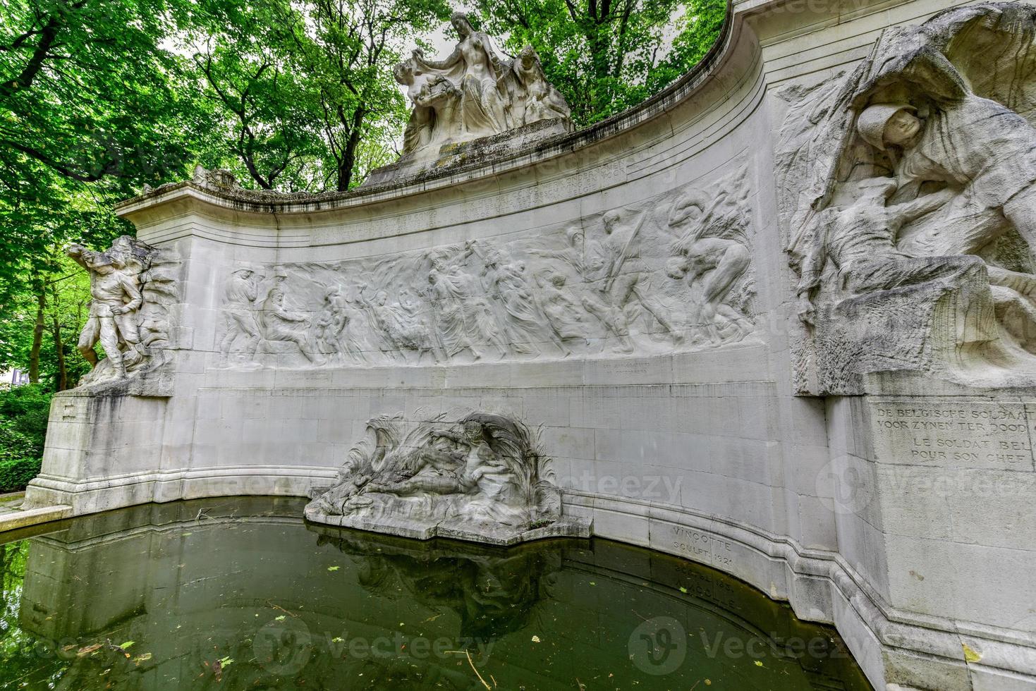 Monument to the Fallen of the Belgian Colonial Effort in Parc du Cinquantenaire in Brussels, Belgium photo