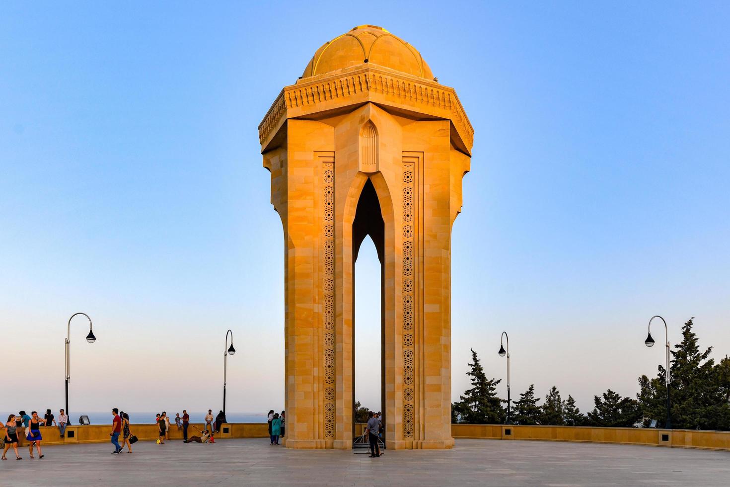 Beautiful traditional architecture of Shahidlar Monument in Sehidler Xiyabani, Baku, Azerbaijan, 2022 photo