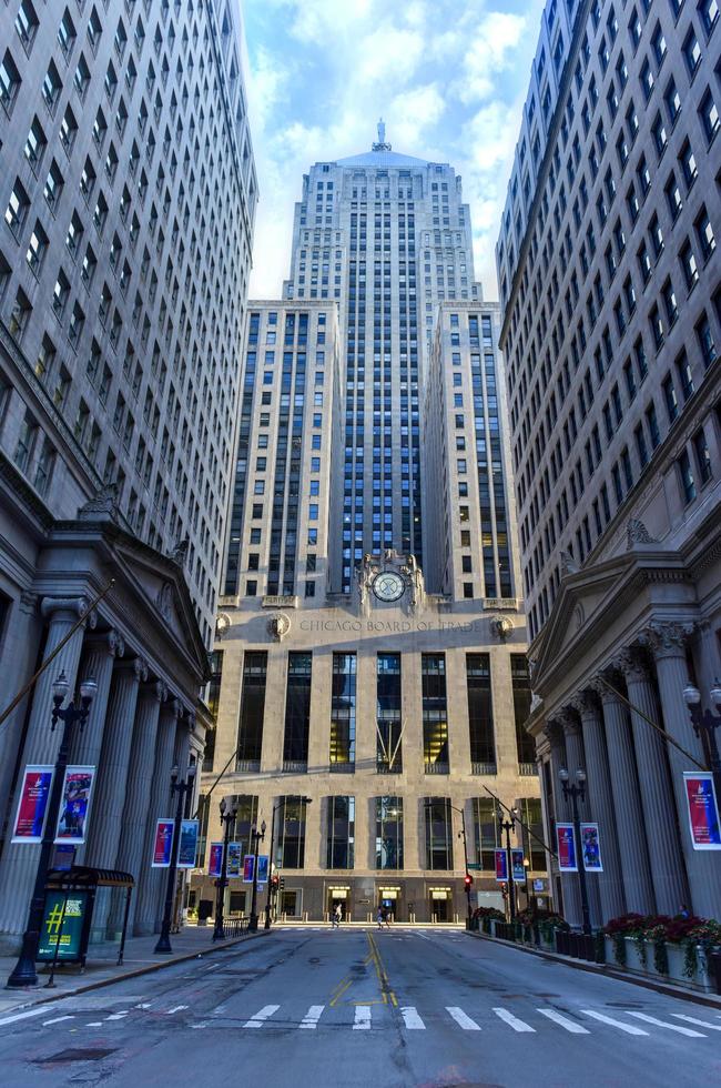 Chicago Board of Trade Building in Chicago, USA, 2022 photo