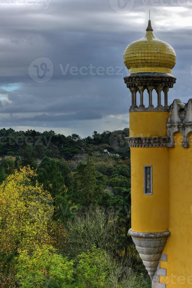 palacio da pena en sintra, lisboa, portugal, europa. es un castillo romanticista en sao pedro de penaferrim, en el municipio de sintra, portugal. foto