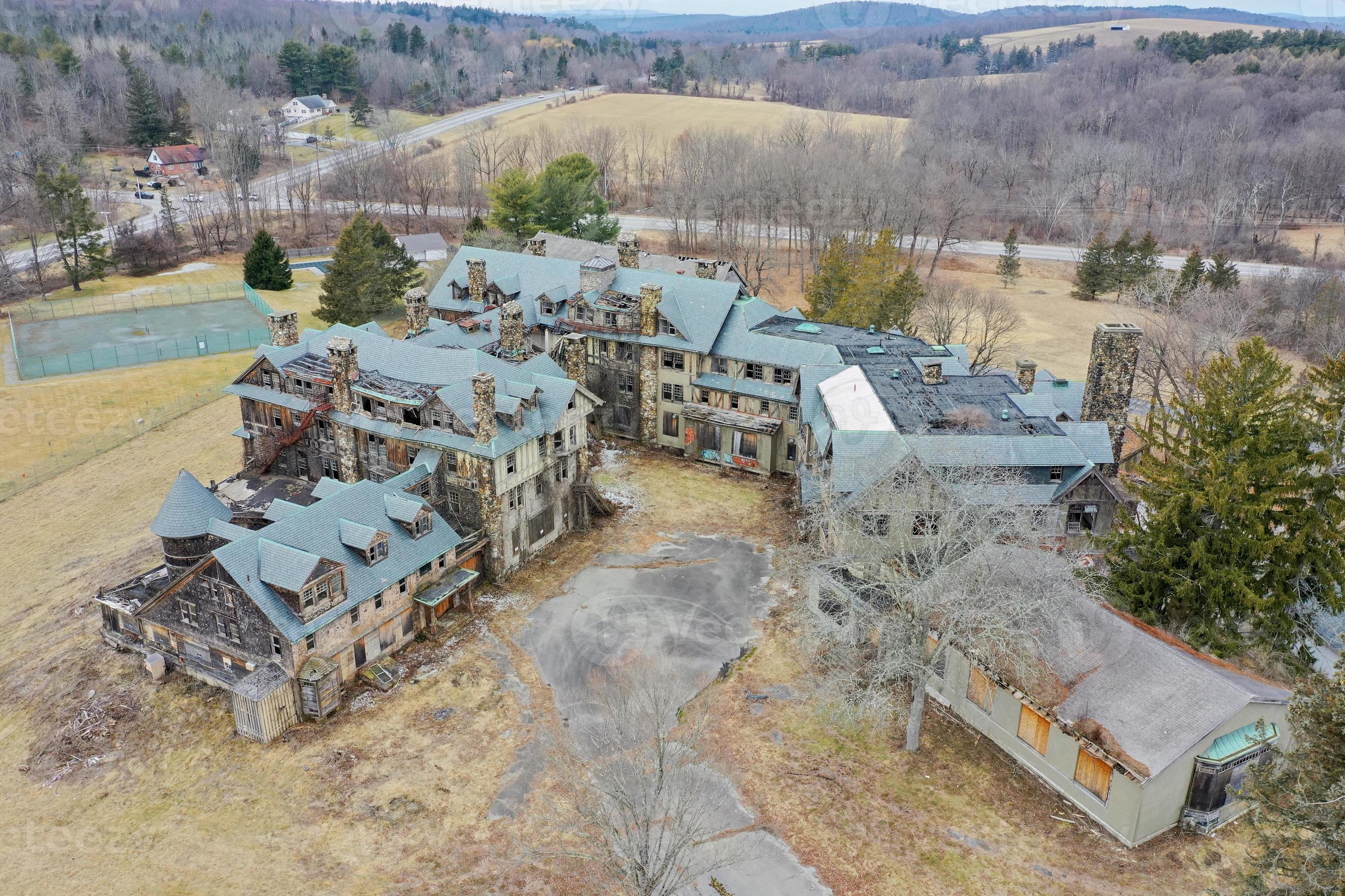 Exterior view of Abandoned Bennett School for Girls in New York ...