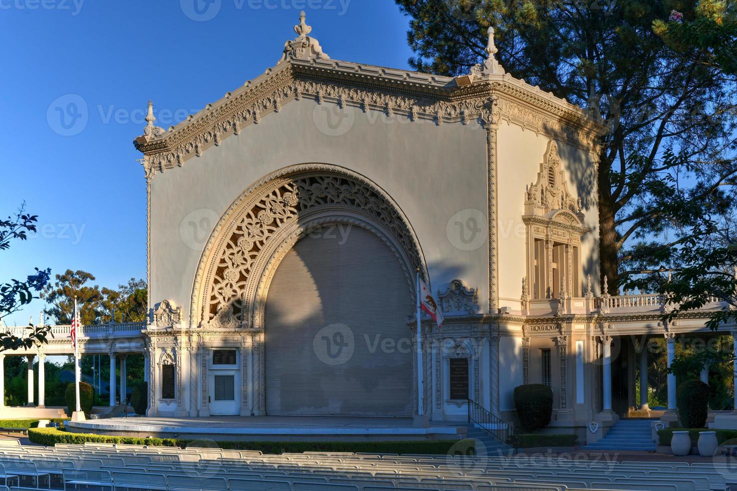 el órgano spreckels al aire libre, el órgano de tubos más grande del mundo en un lugar completamente al aire libre. parque balboa, san diego, california. foto