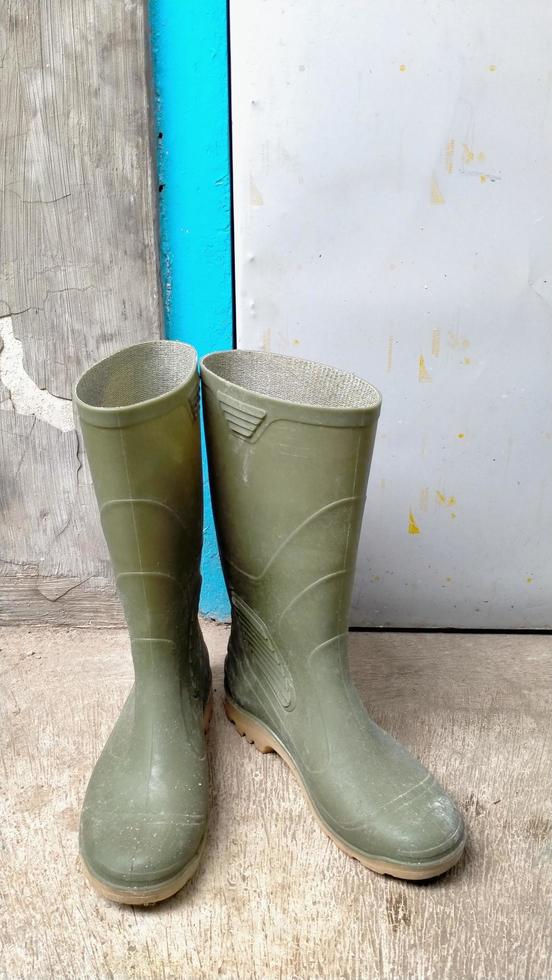 botas de tierra para trabajadores de la construcción foto