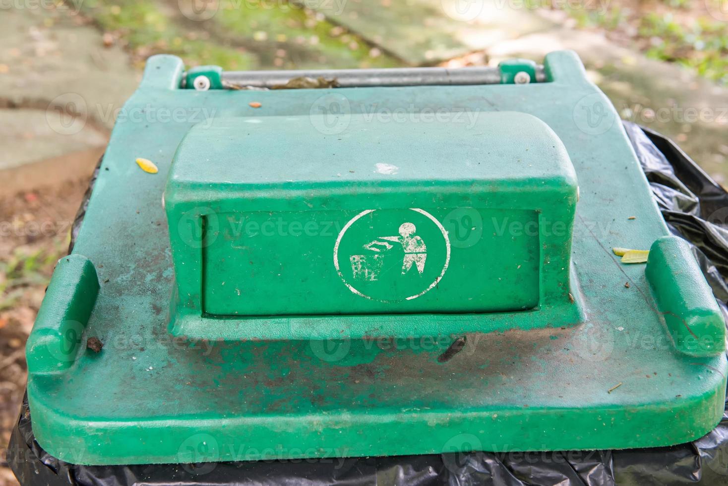 Green recycling bin 2 photo