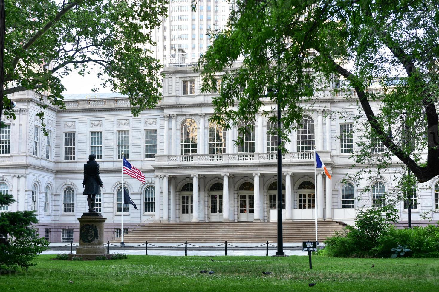 New York City Hall 16722427 Stock Photo at Vecteezy