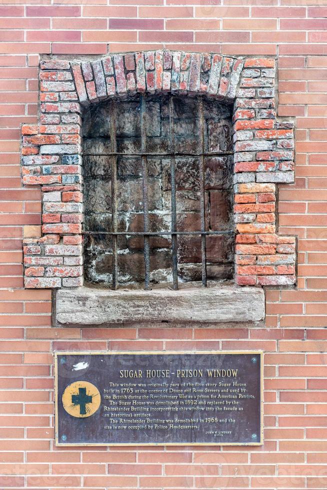 Sugar House Prison Window New York City 16722431 Stock Photo at Vecteezy