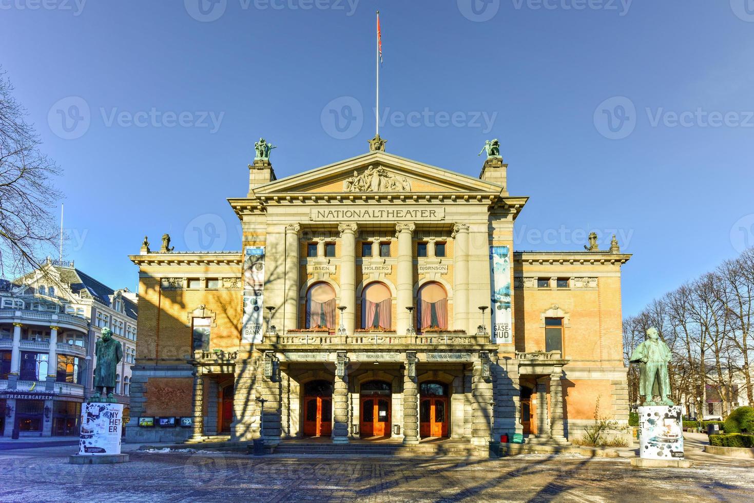 teatro nacional en oslo, noruega foto