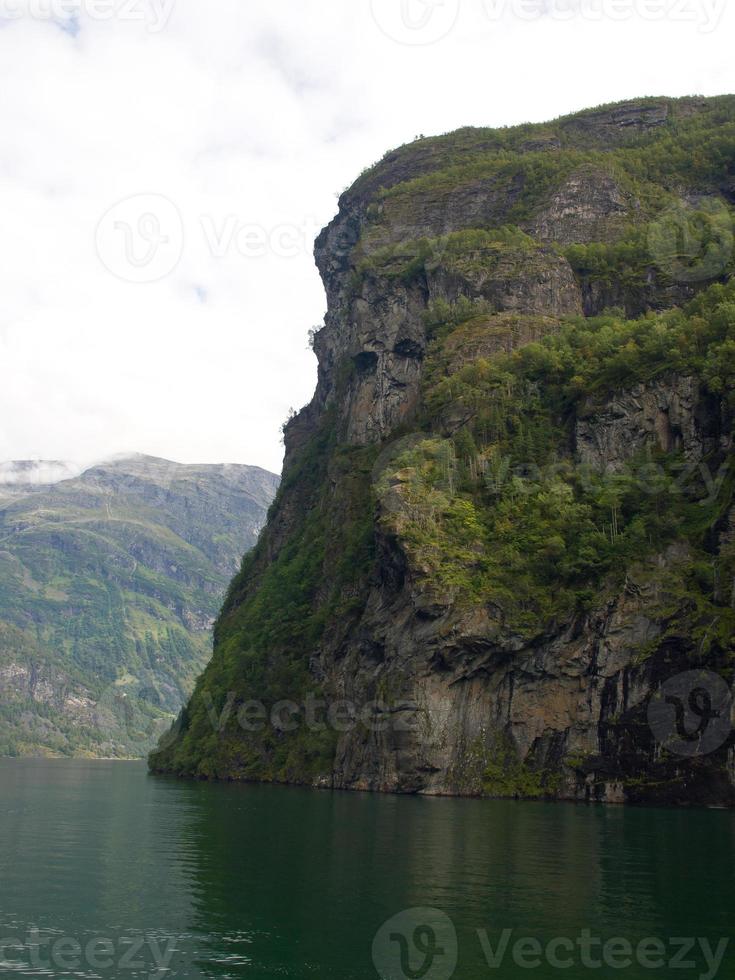 los fiordos de noruega foto