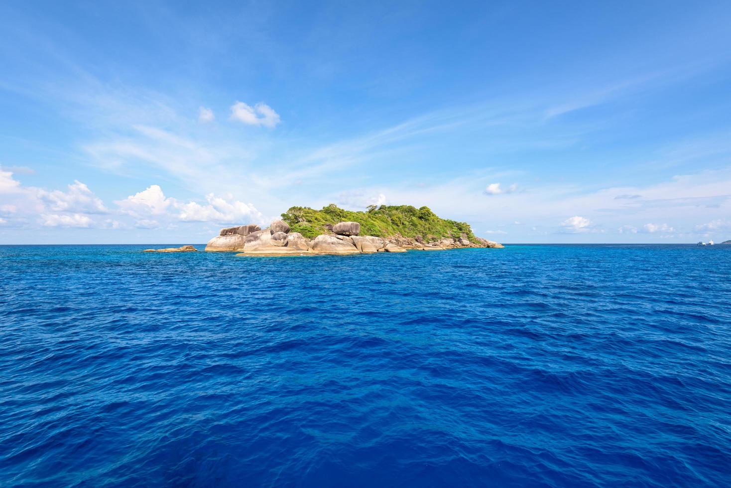 ko ha es una pequeña isla en mu ko similaran, tailandia foto