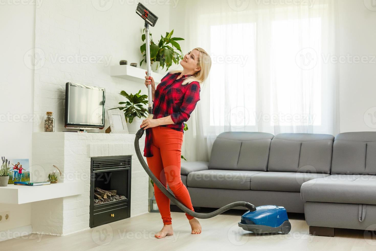 House and home apartment cleaning photo