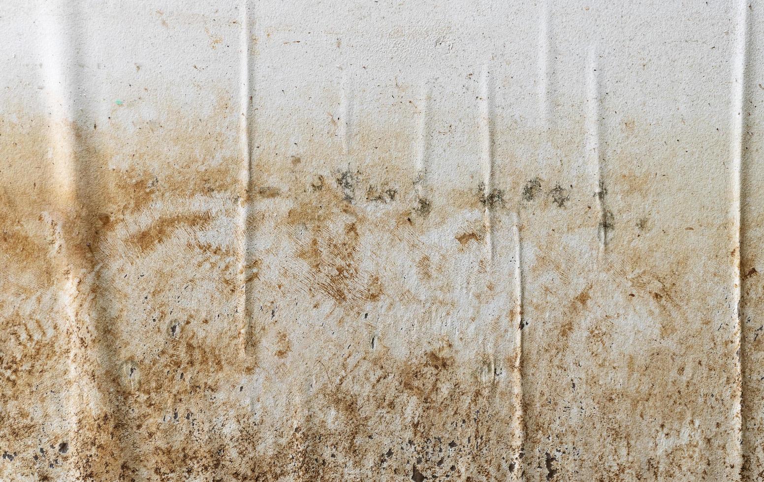 Texture peeling white wall background photo