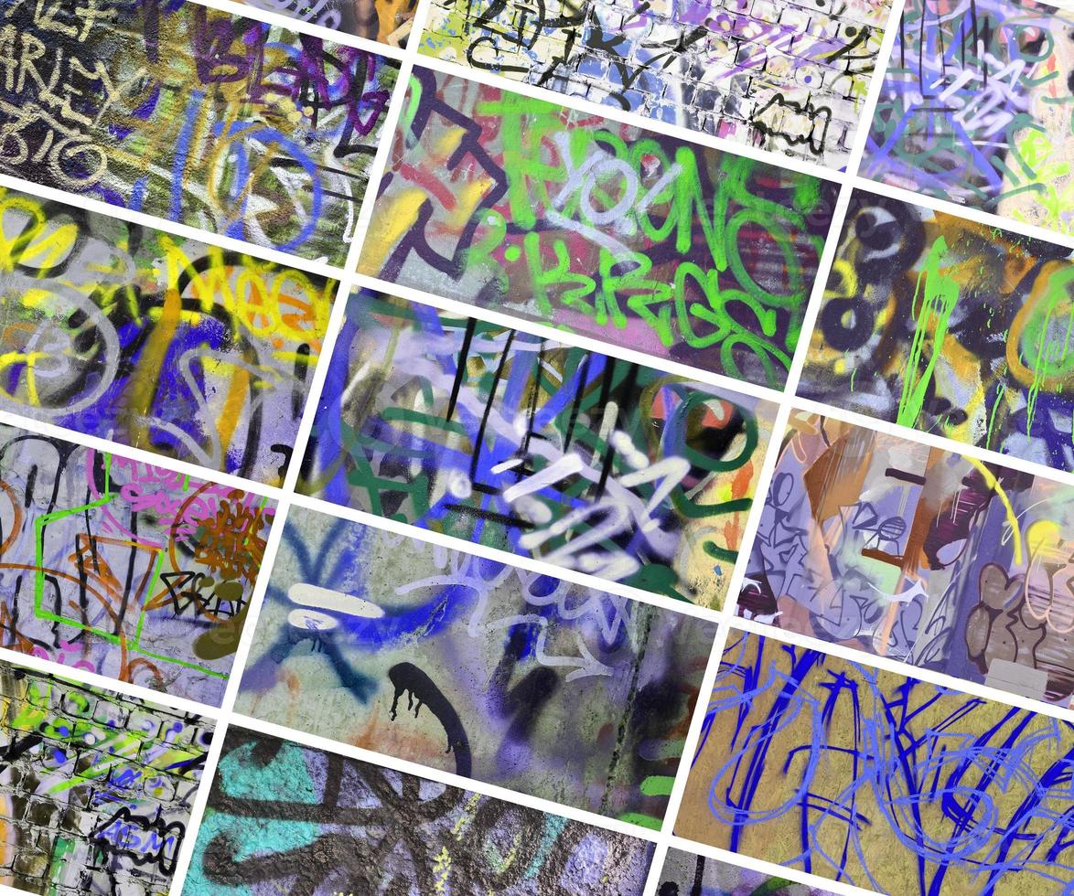 un conjunto de muchos pequeños fragmentos de paredes etiquetadas. graffiti vandalismo resumen fondo collage foto