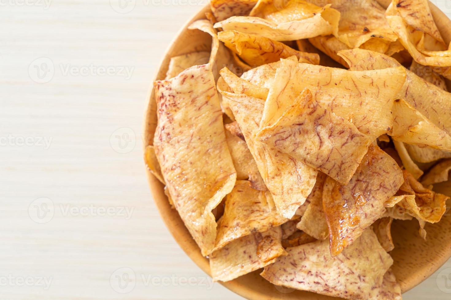 chips de taro dulce crujiente - snack foto