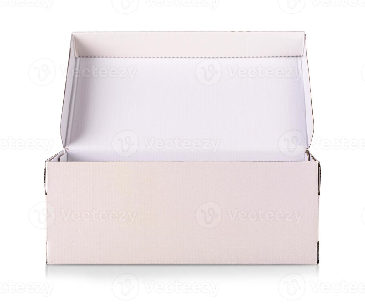 caja de zapatos blanca aislada en blanco con trazado de recorte foto