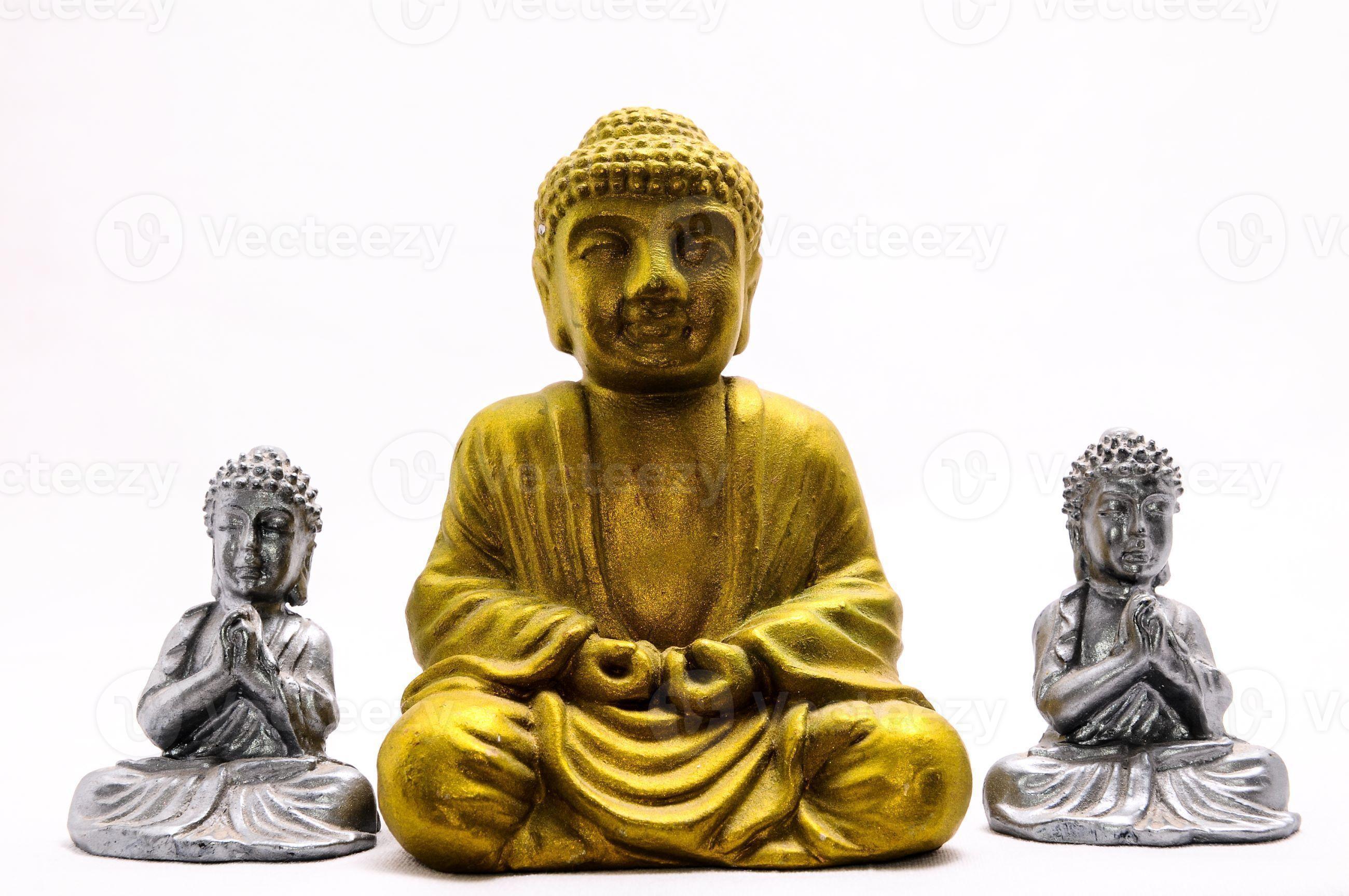 Isolated Oriental Statues 16975816 Stock Photo at Vecteezy