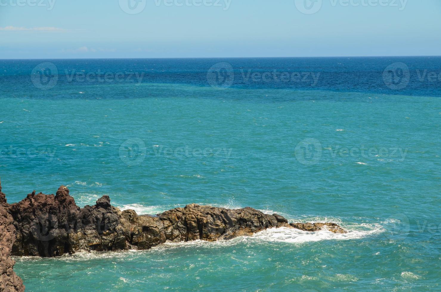 hermosa vista del océano foto