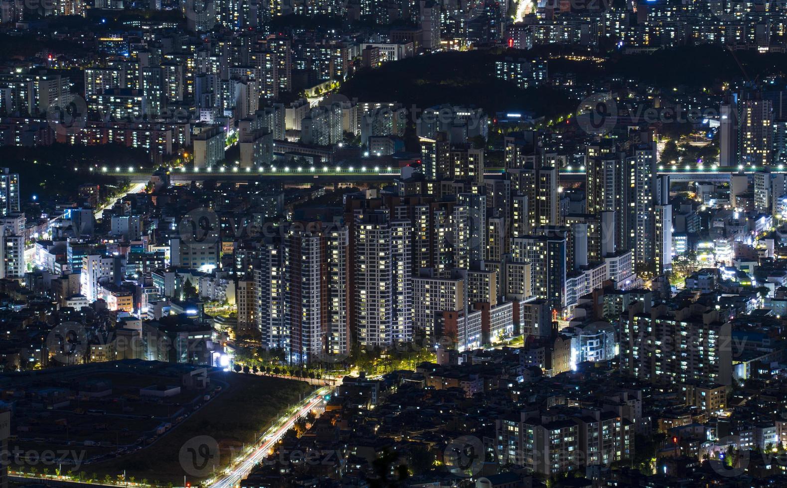 paisaje de apartamentos en seúl, corea foto