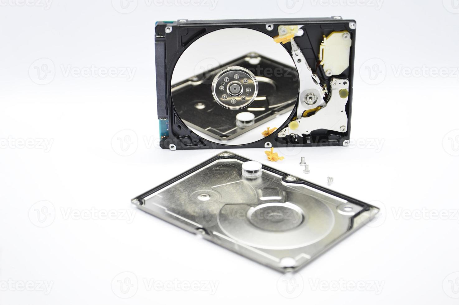 2.5-inch spinning disk type hard drive images are still commonly used today. photo