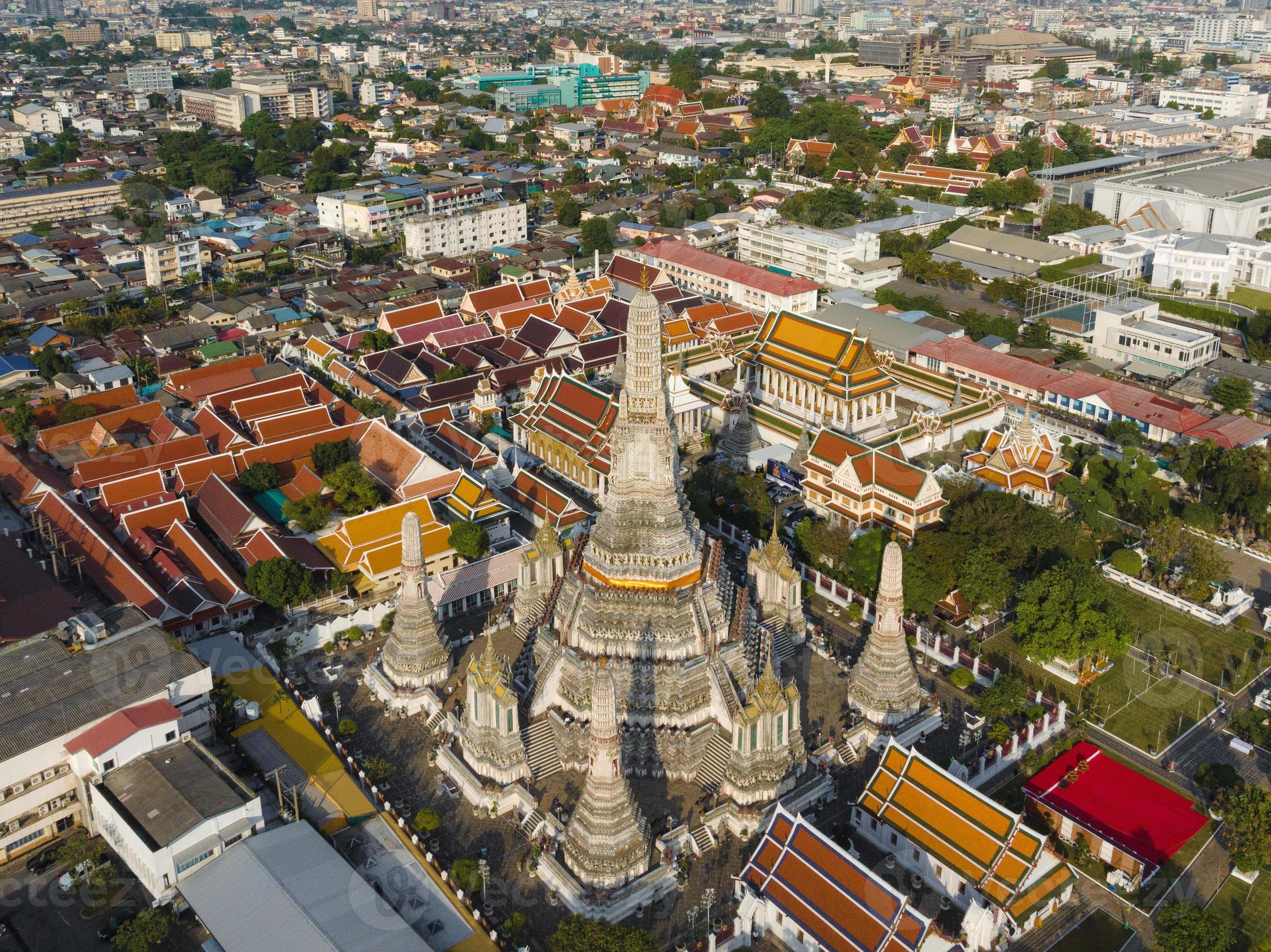 Wat Po (from a distance)