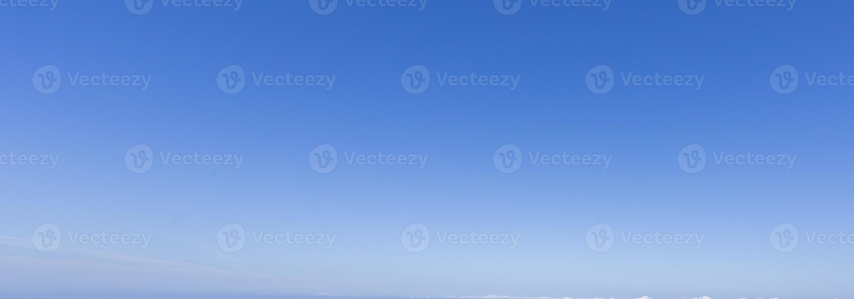 la imagen de un cielo claro y sin nubes se puede utilizar como fondo foto