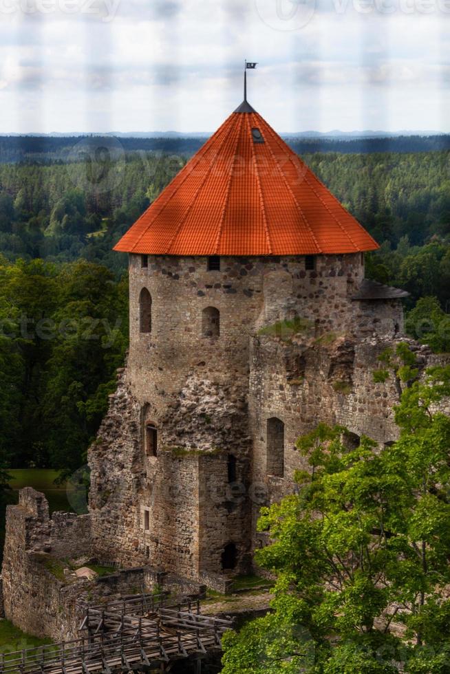 ciudad de cesis en el verano foto