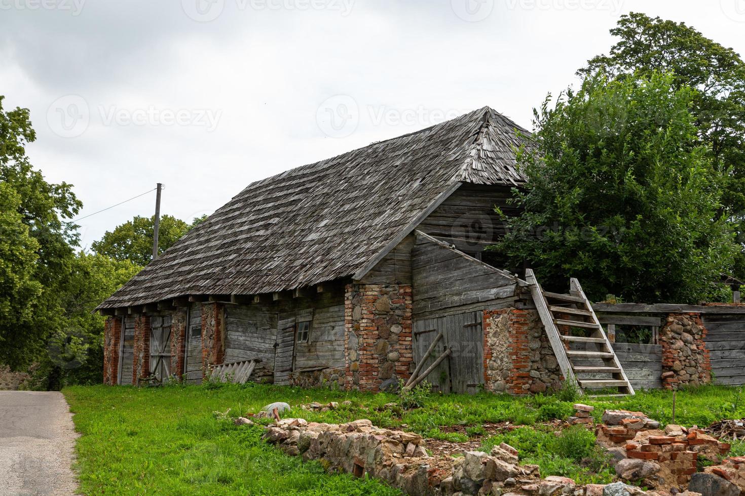 Old country houses 17108545 Stock Photo at Vecteezy