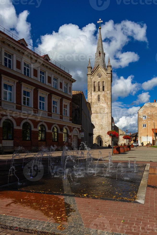 ciudad de cesis en el verano foto