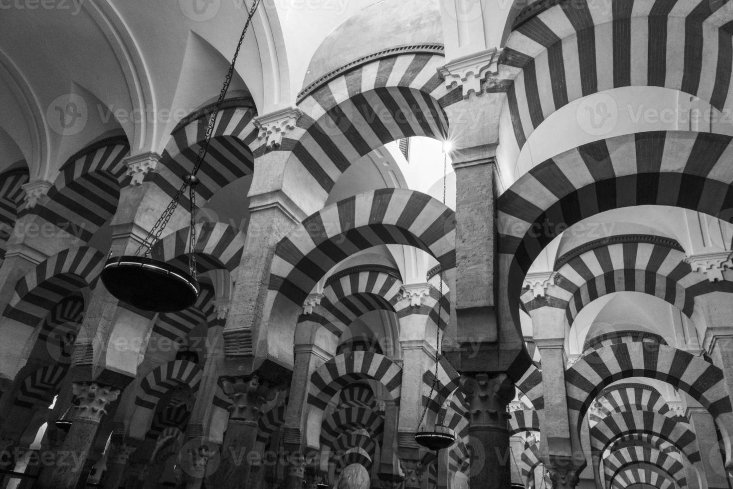 Features of Cordoba Mezquita photo