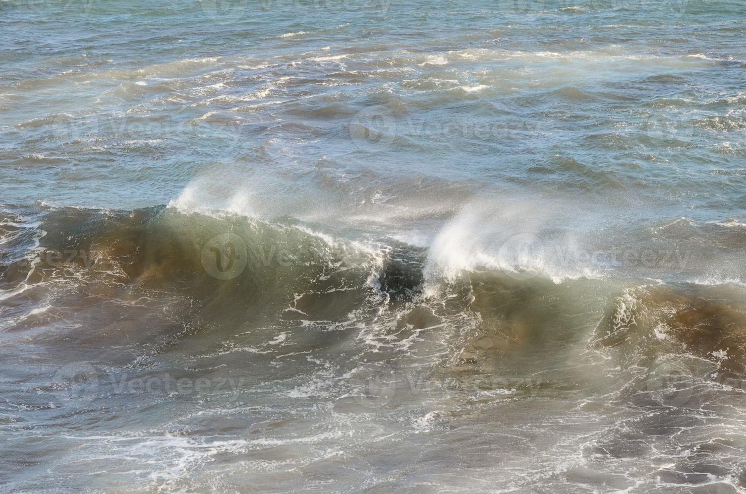 Huge sea waves photo