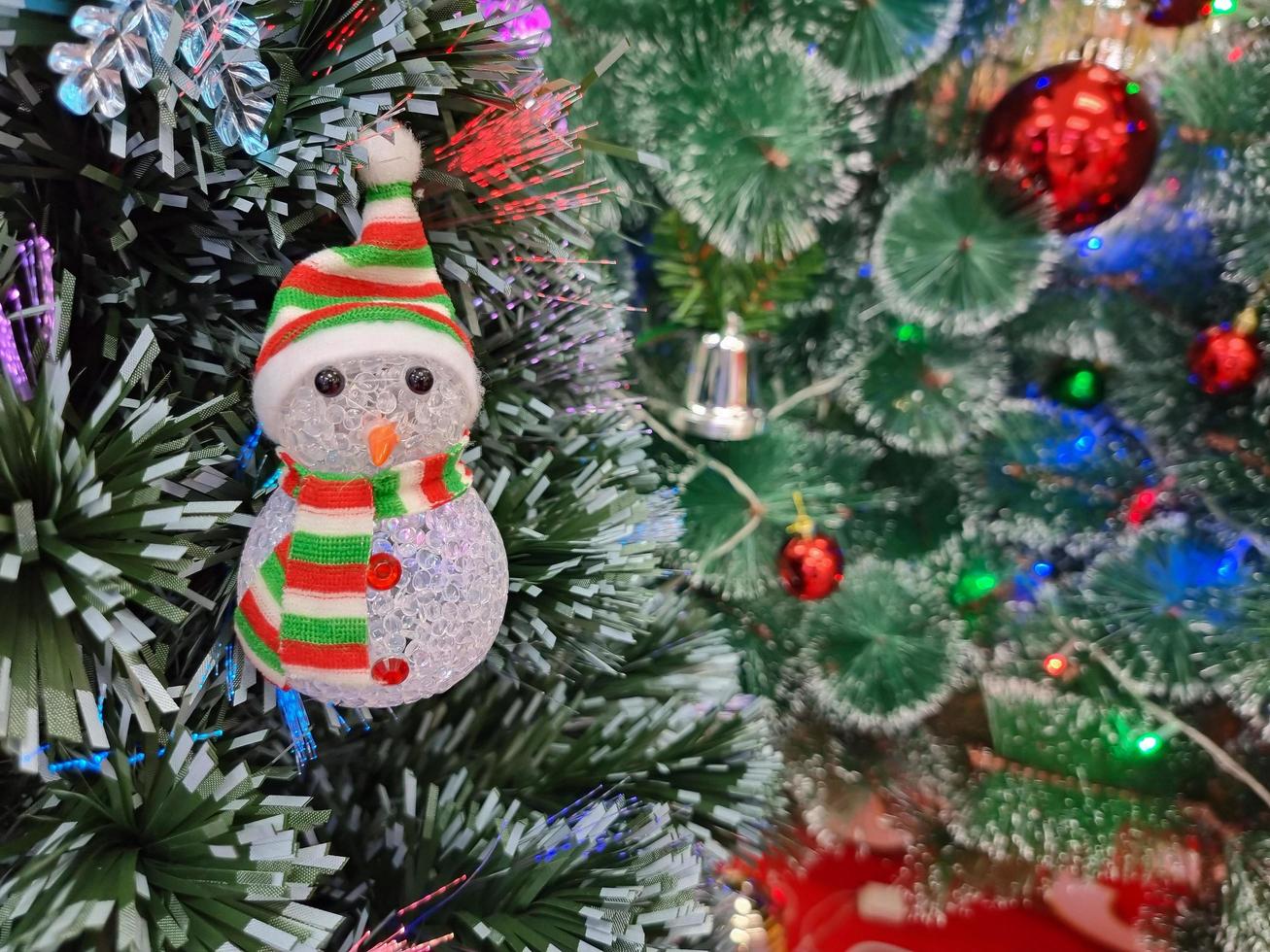 árbol de navidad resumen de antecedentes decoración foto