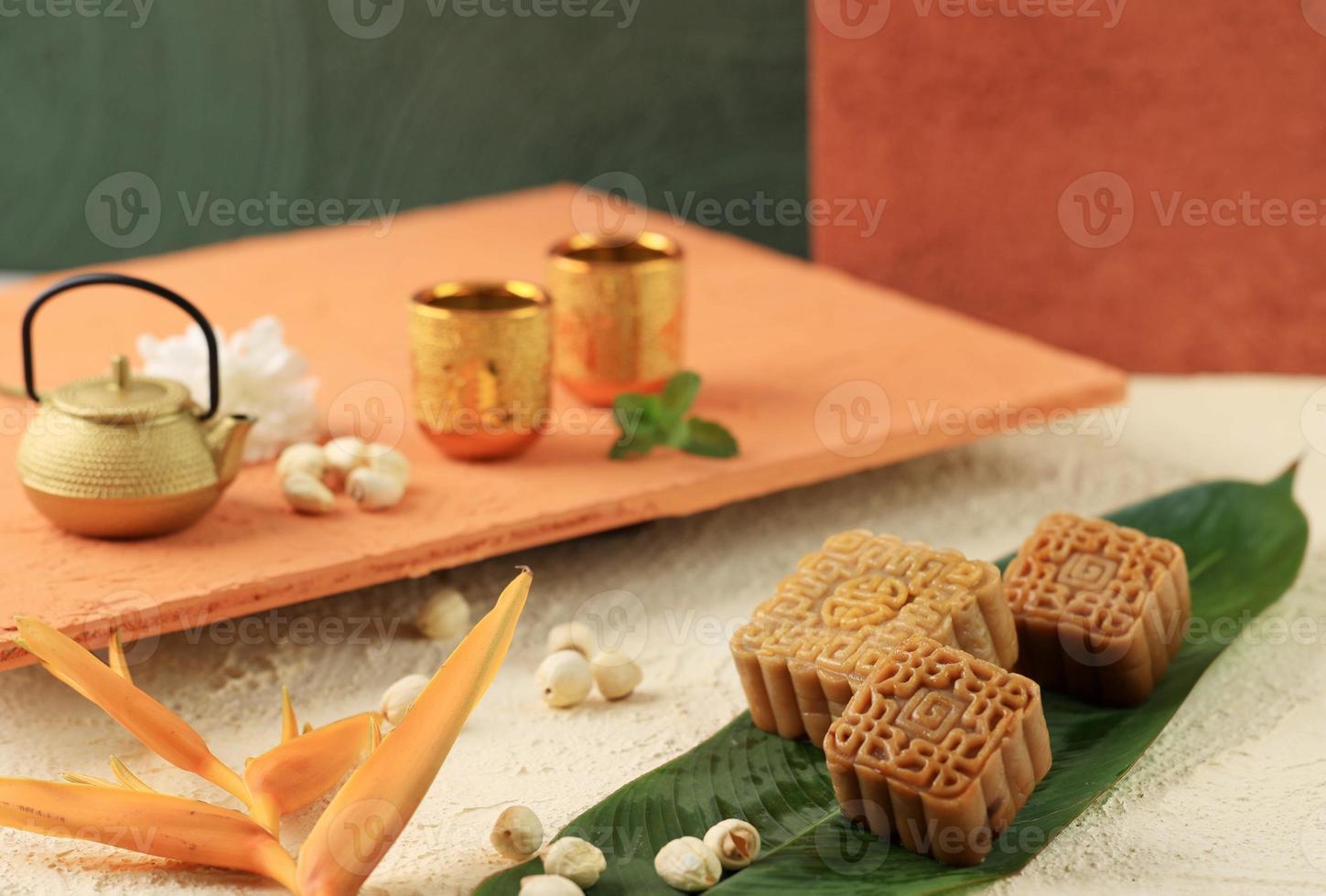 Chocolate Mooncake For Mid Autumn Festival 17187206 Stock Photo At Vecteezy Chocolate Mooncake For Mid Autumn Festival 17187206 Stock Photo At Vecteezy