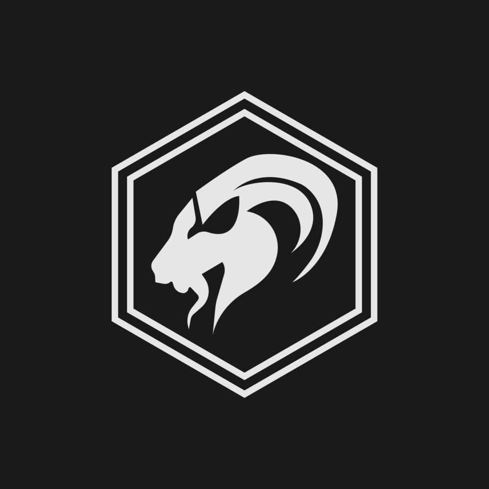 horned goat head in square logo icon 17204841 Vector Art at Vecteezy