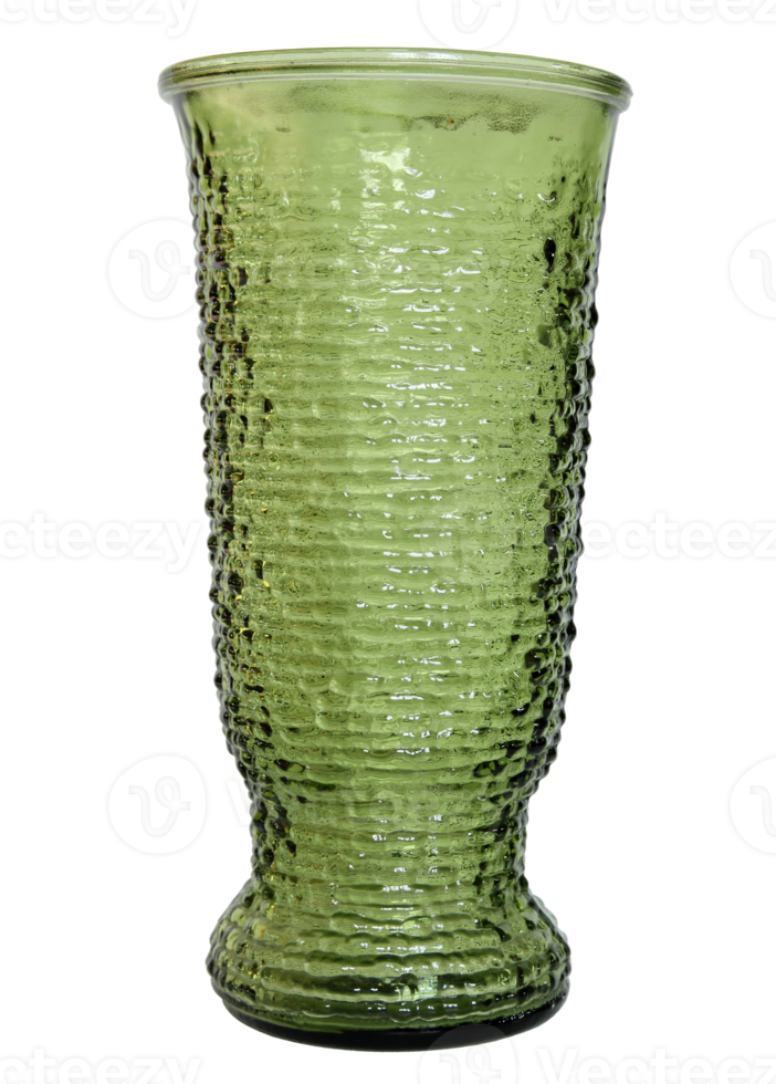 vase en verre vert isolé avec un tracé de détourage png