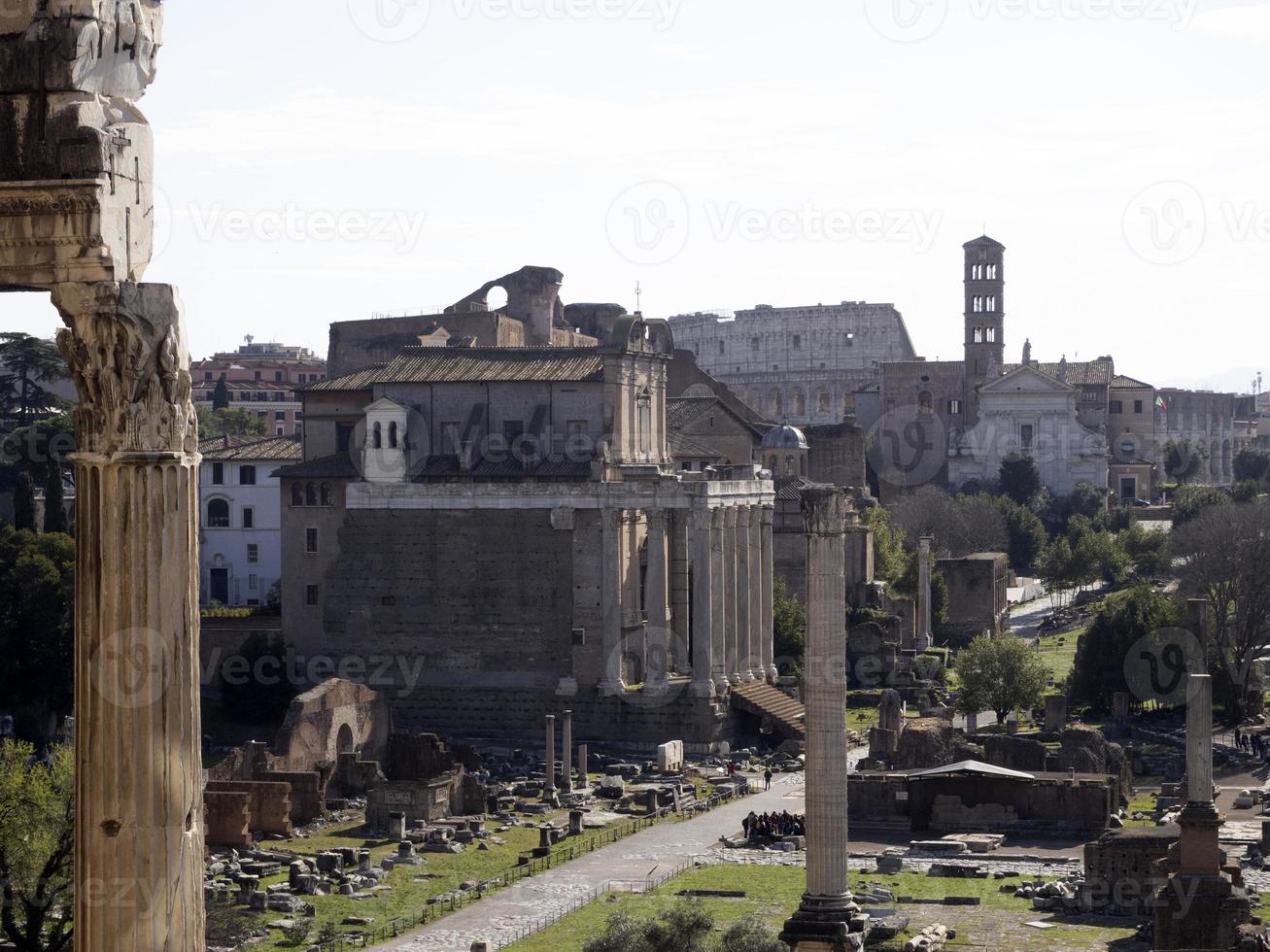 vista aérea de los foros imperiales de roma foto