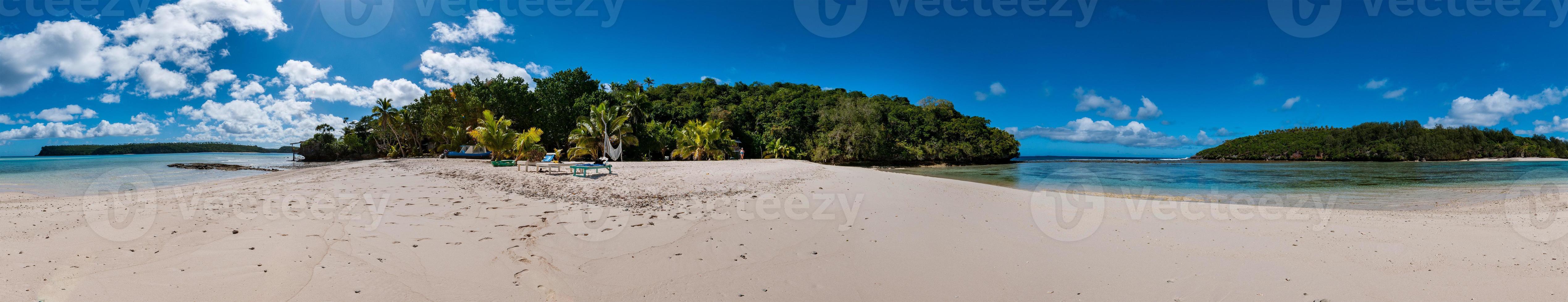 Polynesia Paradise Crystal Water Landscape photo