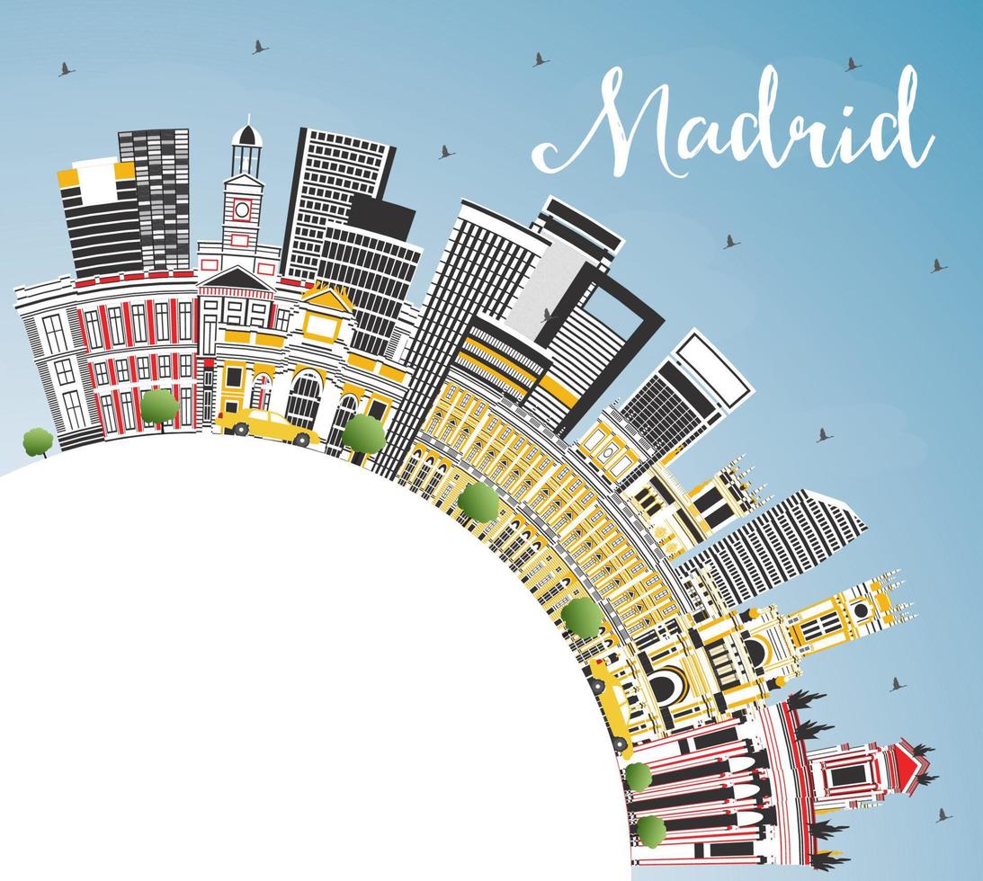 el horizonte de la ciudad de madrid españa con edificios grises, cielo azul y espacio para copiar. vector