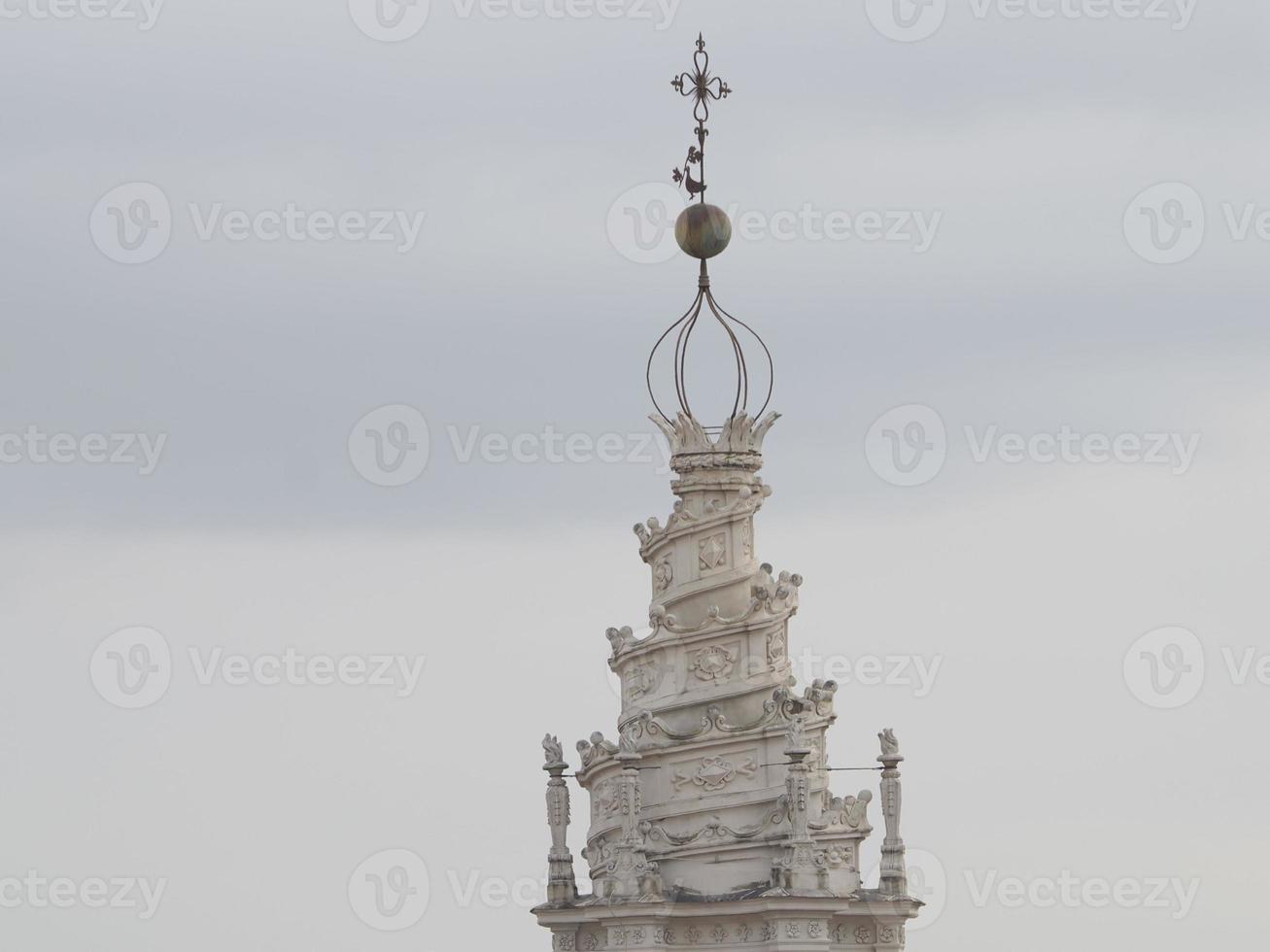 rome house roof and church dome cityscape roofdome view panorama photo